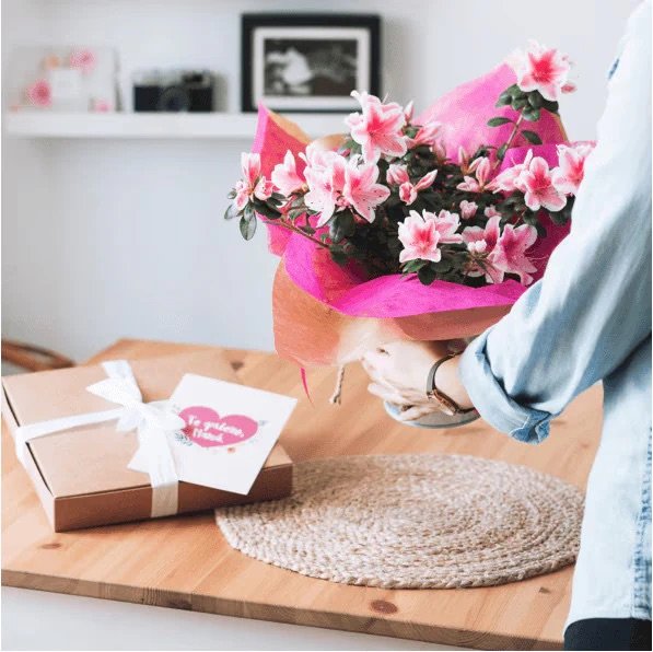 Bouquet being prepared